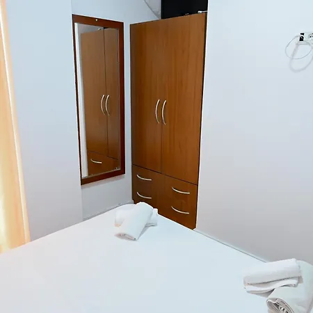 Hotel Max Kriti Shëngjin