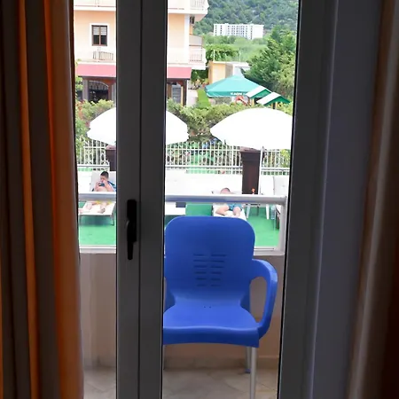 Otel Max Kriti 3*