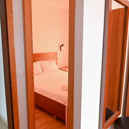 Otel Max Kriti Shëngjin
