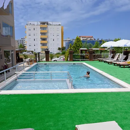 Max Kriti Otel
